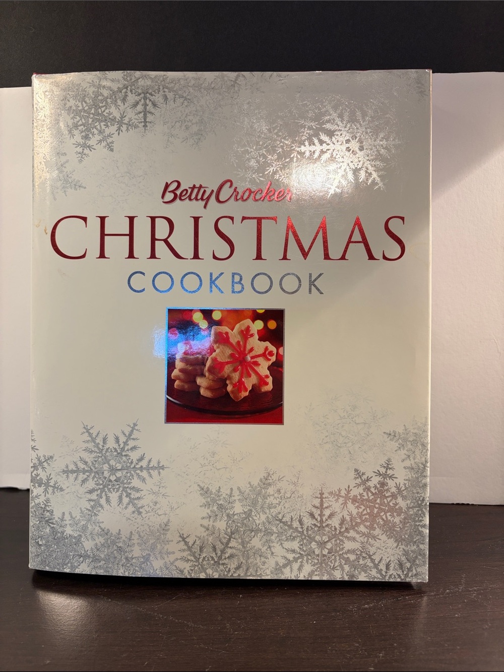 Betty Crocker Christmas Cookbook - White and Red Accents
